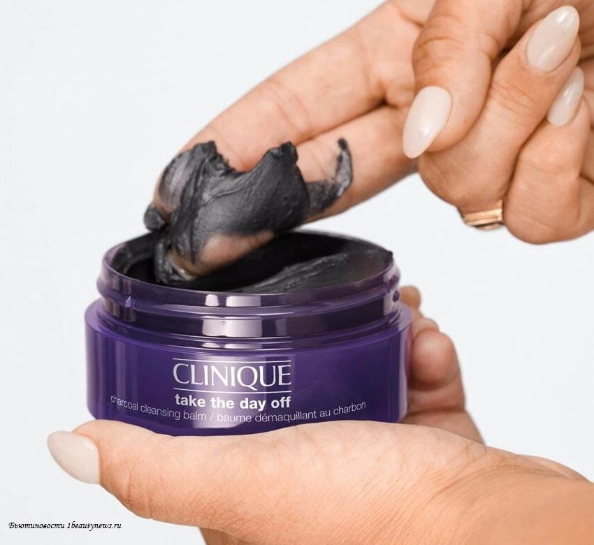Clinique Take the Day Off Charcoal Cleansing Balm Spring 2023